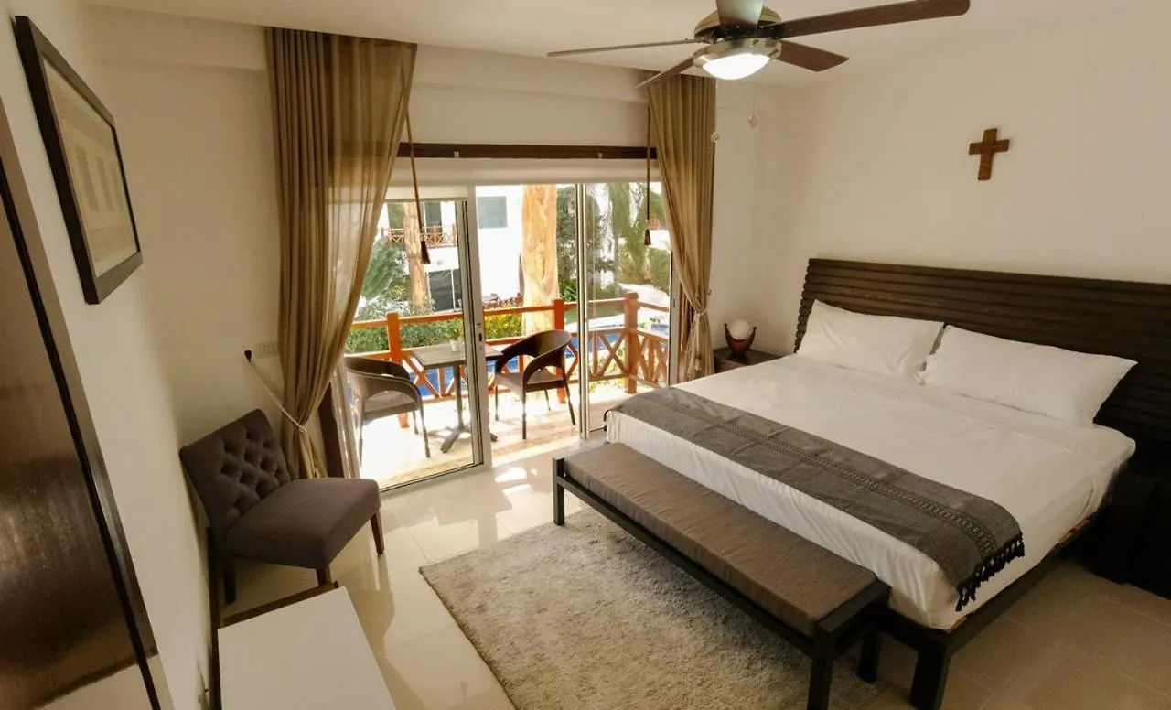 Quadra Deluxe Apartments Mamitas Zone! By Yeah Playa del Carmen 0*,  México