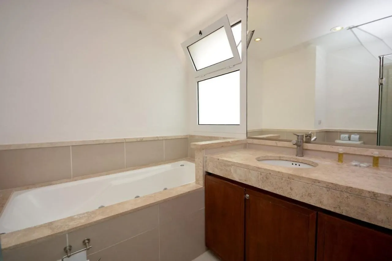 Quadra Deluxe Apartments Mamitas Zone! By Yeah Playa del Carmen México