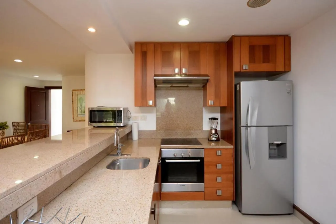 Quadra Deluxe Apartments Mamitas Zone! By Yeah Playa del Carmen