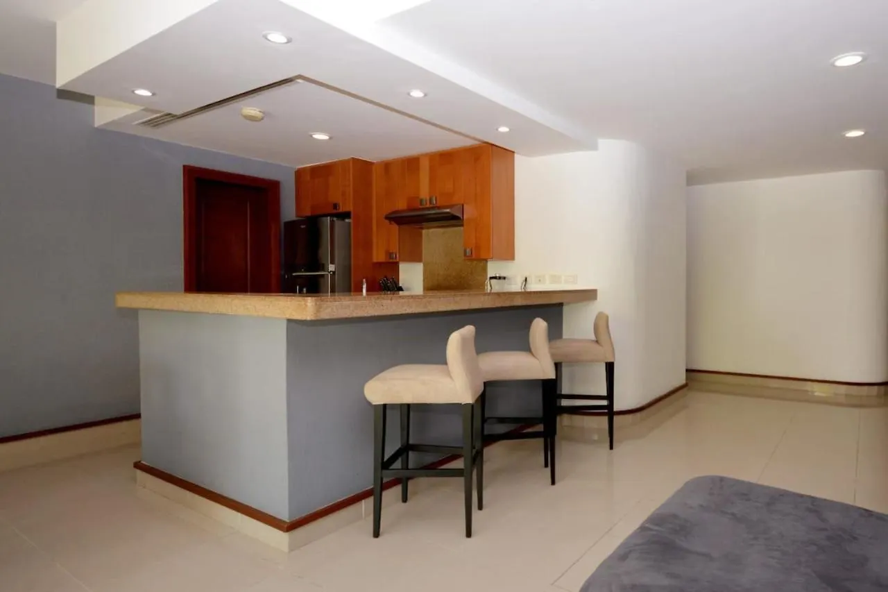 Quadra Deluxe Apartments Mamitas Zone! By Yeah Playa del Carmen