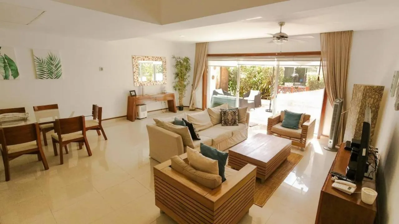 Quadra Deluxe Apartments Mamitas Zone! By Yeah Playa del Carmen