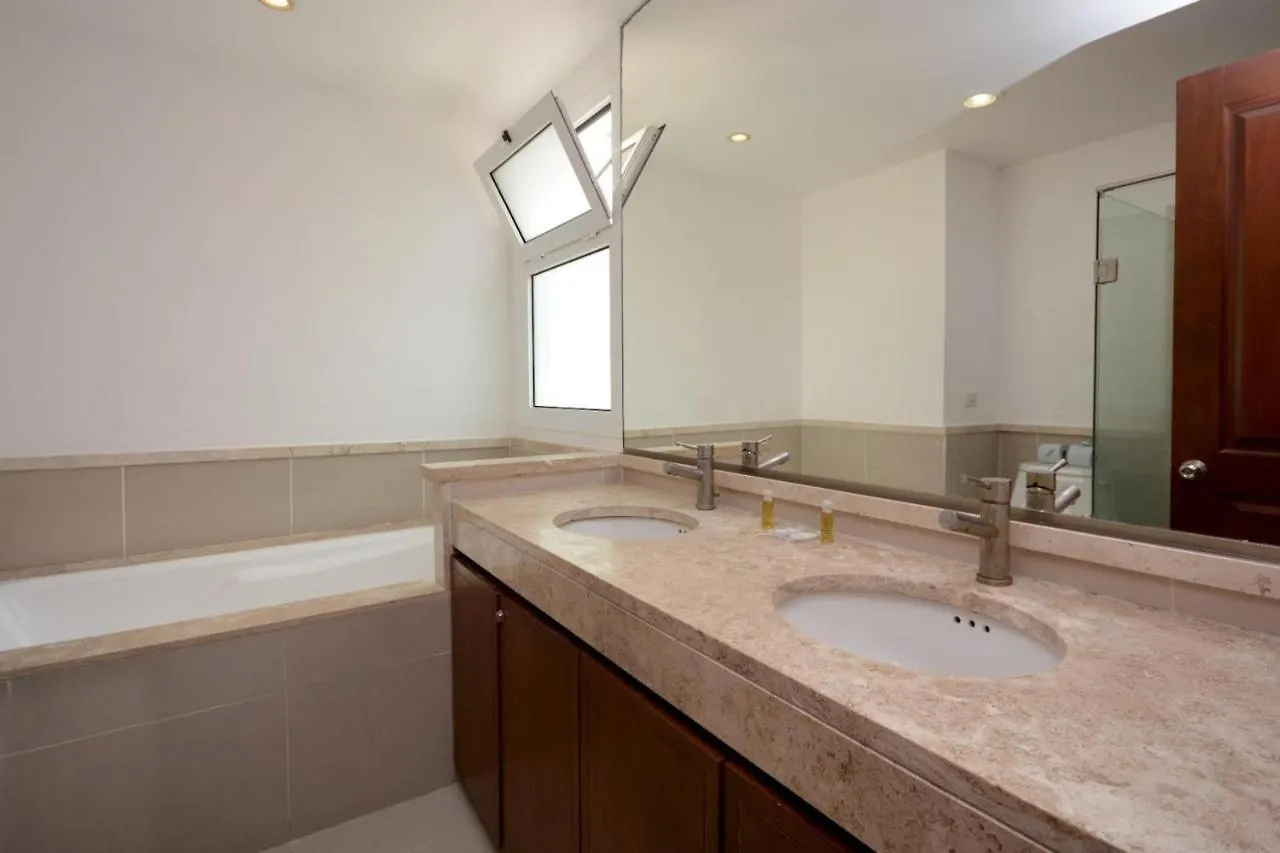 Quadra Deluxe Apartments Mamitas Zone! By Yeah Playa del Carmen