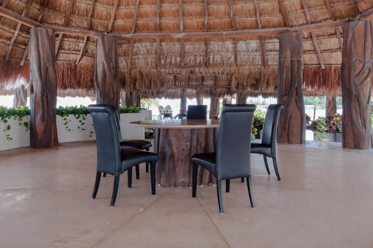 Quadra Deluxe Apartments Mamitas Zone! By Yeah Playa del Carmen